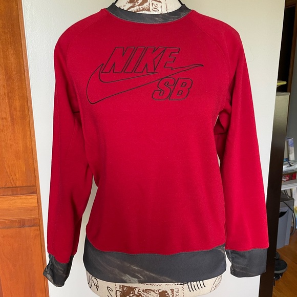 Nike Sweatshirt, Size L 12-13 yrs. - Picture 1 of 7